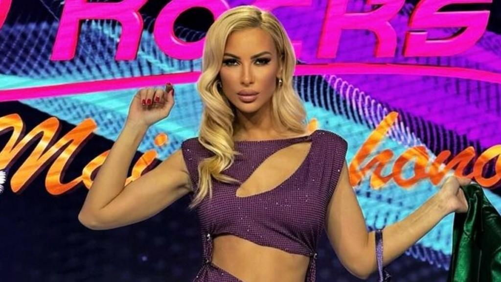 Καυτός έρωτας για την Διονυσία Κουκίου