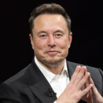 Επίθεση Μασκ σε Νόλαν για τη μαύρη «Ωραία Ελένη» στην Οδύσσεια