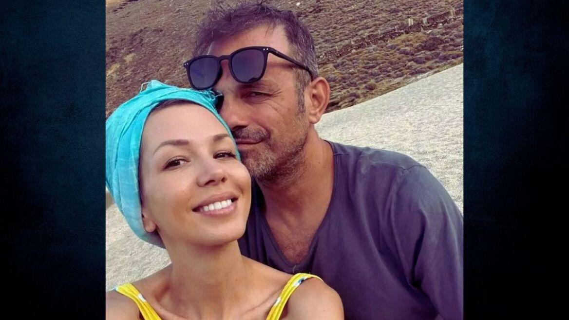 Ντέμης Νικολαΐδης: Η εμφάνιση σε ραδιοφωνικό σταθμό 20 ημέρες μετά τον θάνατο της Αλεξάνδρας Νικολαΐδου