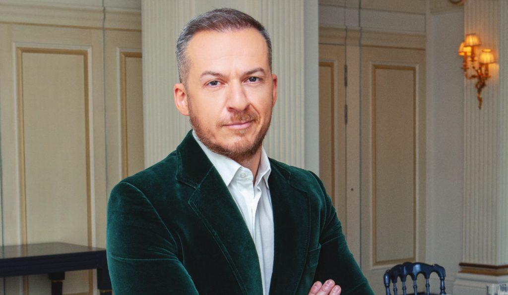 Ψευτο-ηθική και cancel culture: Ο Πάνος Δημάκης μιλάει για τις μάστιγες της εποχής μας