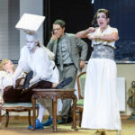 Τρεις παραστάσεις για να γελάσουμε ξανά