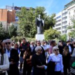 Κηδεία Διονύση Σαββόπουλου: Θρήνος αλλά και συγκίνηση