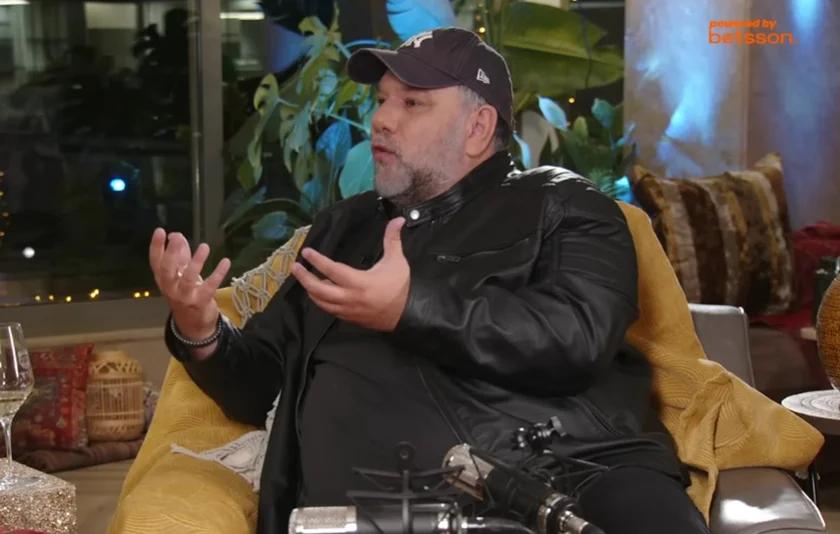 Συγκλονίζει ο Γρηγόρης Αρναούτογλου: “Γιατί, ρε μάνα, γιατί μου το έκανες αυτό;”