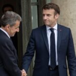 Ο Μακρόν δέχθηκε στο Προεδρικό Μέγαρο τον Σαρκοζί λίγο πριν τη φυλακή
