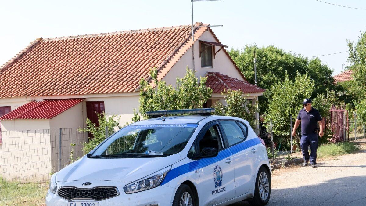 Σοκ στα Τρίκαλα: 18χρονος έπνιξε τη μητέρα του με πετσέτα