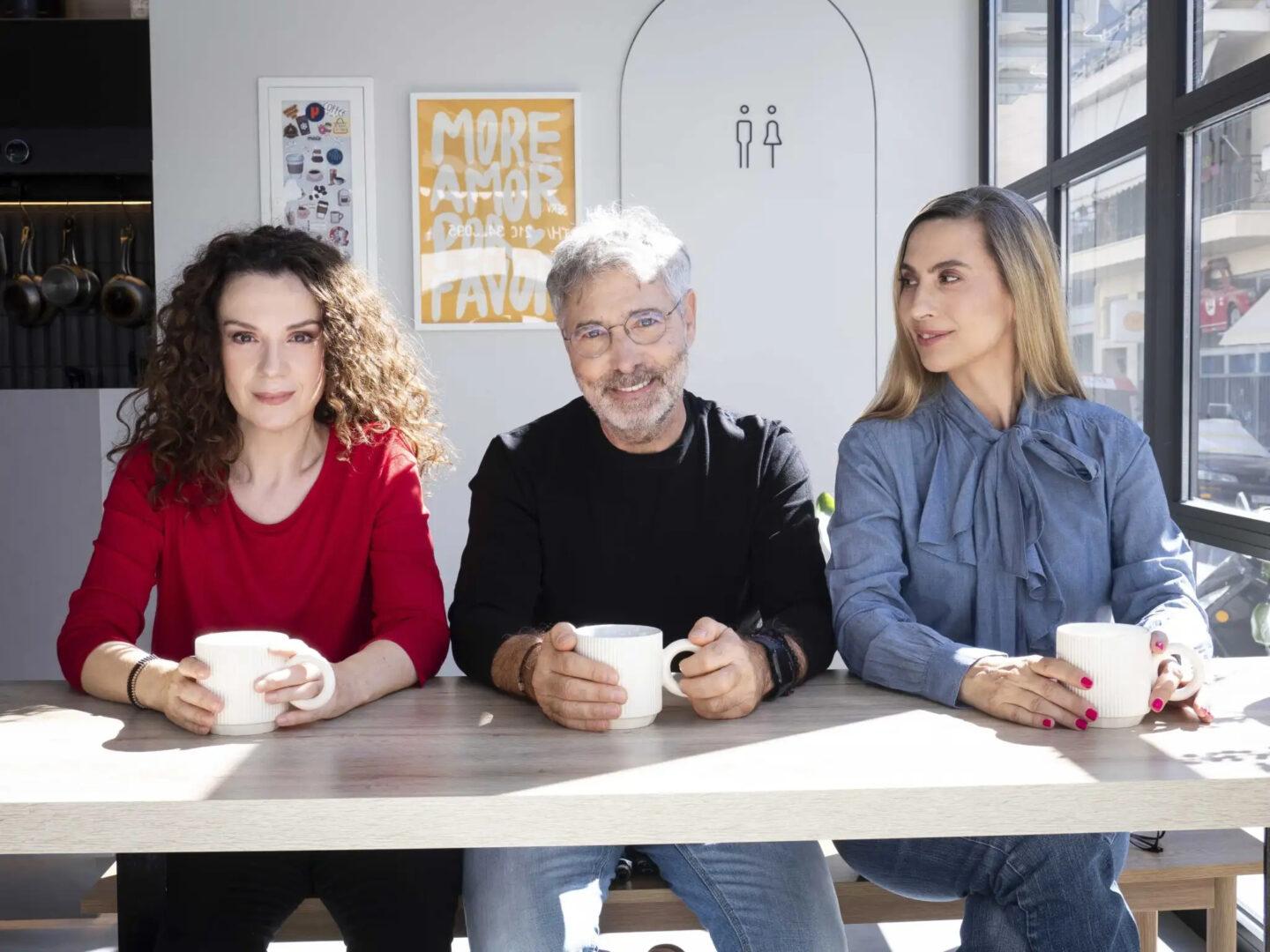 "Σε βλέπω": Η Βίκυ Βολιώτη και τα ανείπωτα μυστικά