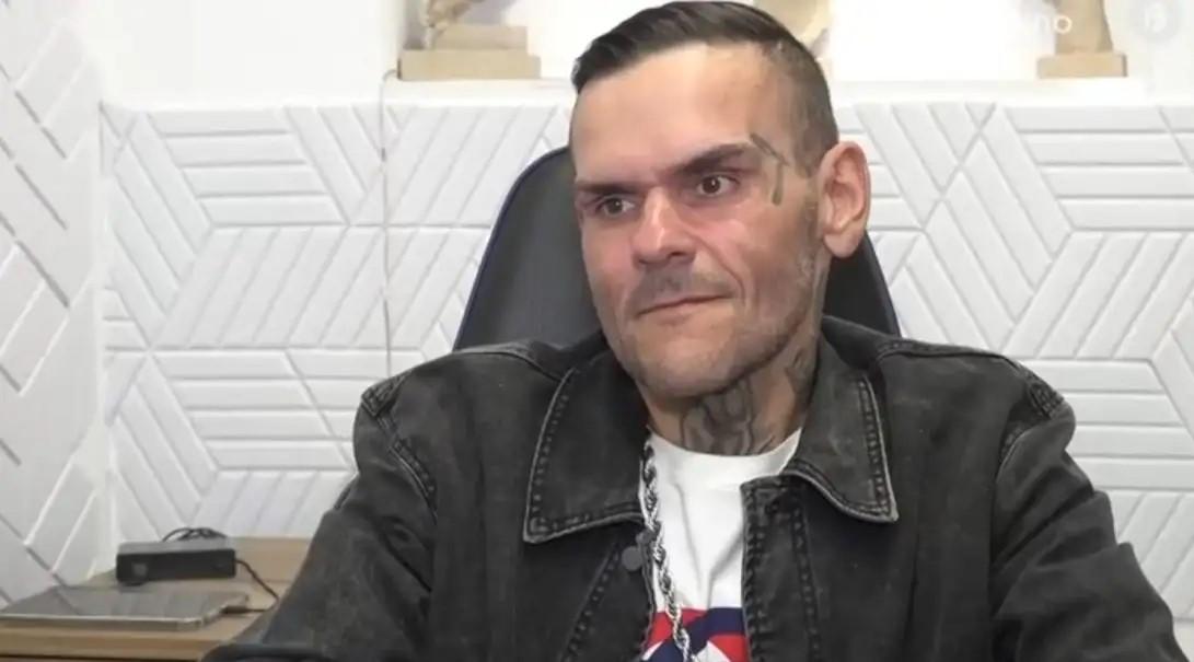 Το «Θηρίο» ξεσπά: «Ο Μπογδάνος είναι προβληματική φυσιογνωμία και ακραίος»