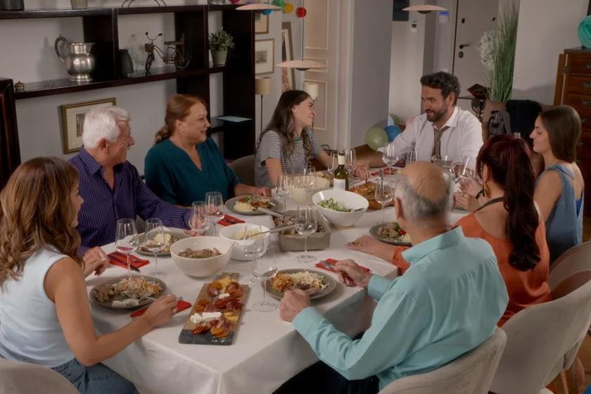 Το σόι σου: Πρεμιέρα με διπλό επεισόδιο. Τι θα δούμε