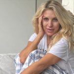 Ελένη Μενεγάκη: Με τις πιτζάμες της και χωρίς… ίχνος μακιγιάζ!