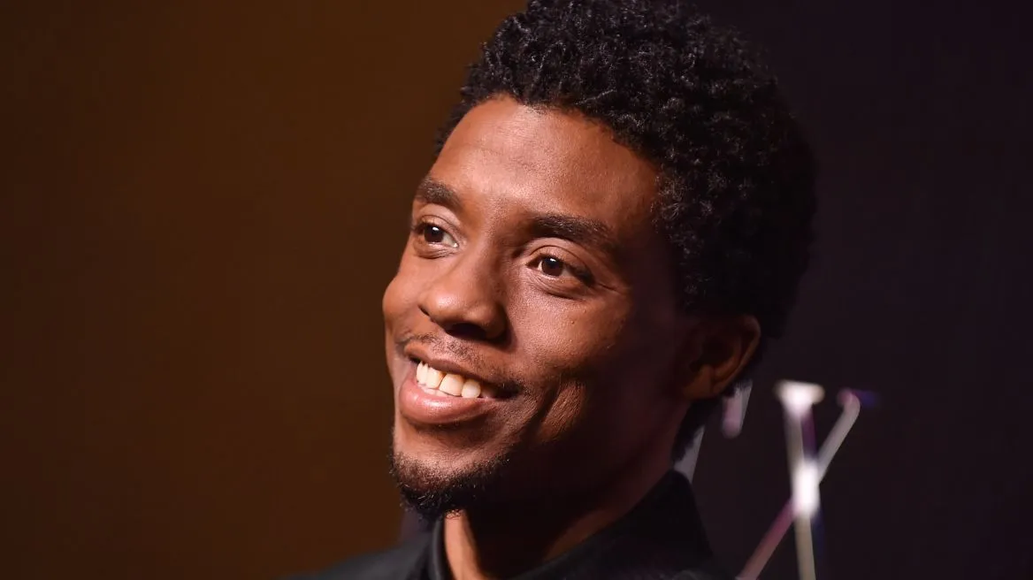 Τσάντγουικ Μπόουζμαν: Αστέρι στη Λεωφόρο της Δόξας πέντε χρόνια μετά τον θάνατό του