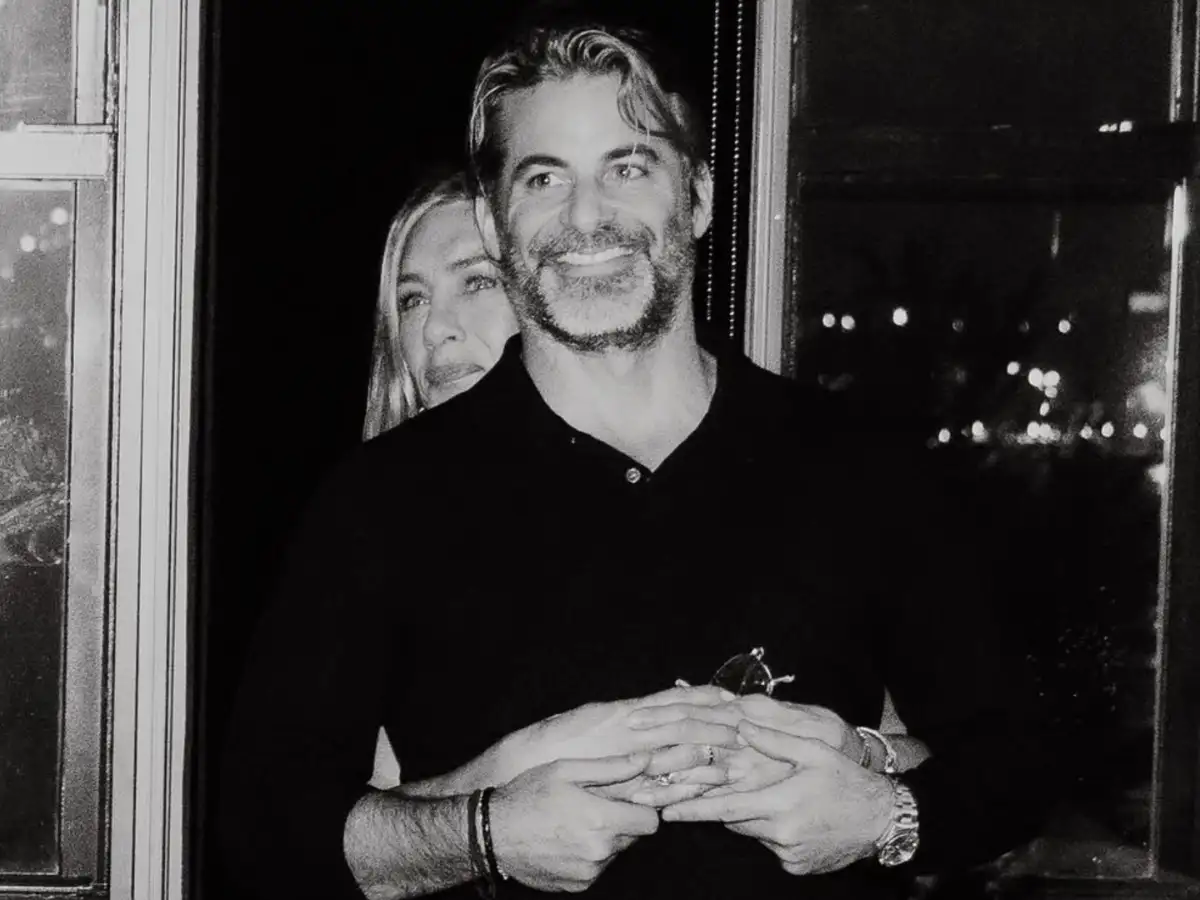 Τζένιφερ Άνιστον: Ερωτευμένη και ευτυχισμένη