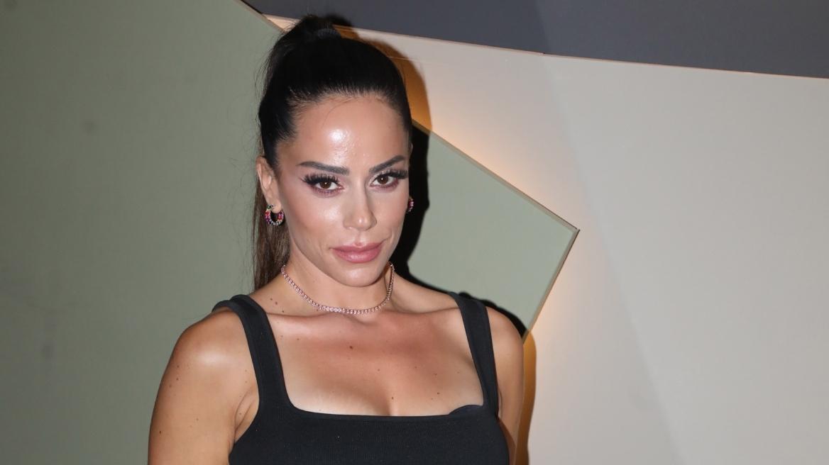 Μαρία Αντωνά: Ο ψυχαναγκασμός της ζυγαριάς