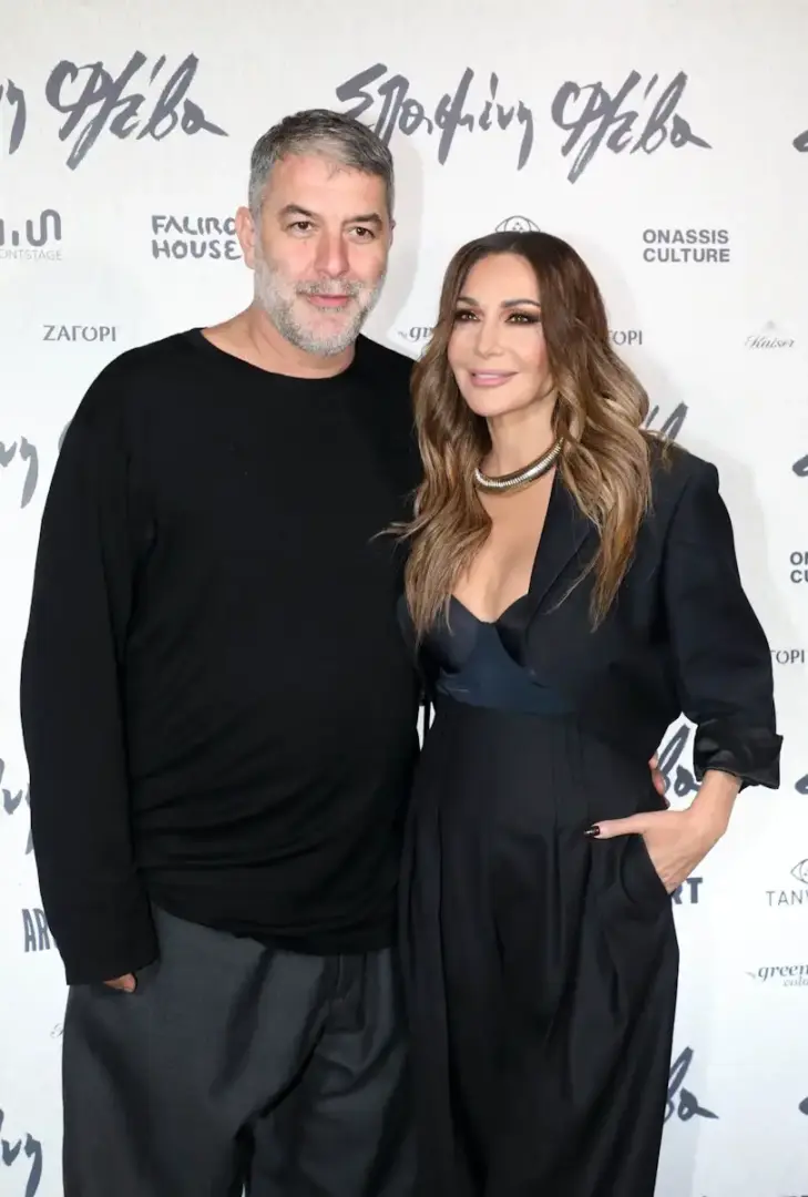 Ο Βασίλης Μπισμπίκης μίλησε στις τηλεοπτικές κάμερες και ρωτήθηκε για το τροχαίο ωστόσο αυτό δημιουργείσαι αμηχανία.