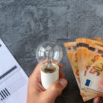 Ποιες συσκευές καίνε πολύ ρεύμα στο σπίτι; Ο οδηγός για να μειώσεις τον λογαριασμό