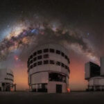 Το τόξο του Γαλαξία απλώνεται πάνω από τη Χιλή