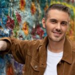 Μιχάλης Χατζηγιάννης: Αναβάλλει τις εμφανίσεις του για λόγους υγείας