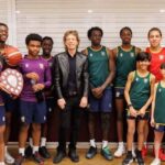 Mικ Τζάγκερ: Επισκέφτηκε το παλιό του σχολείο