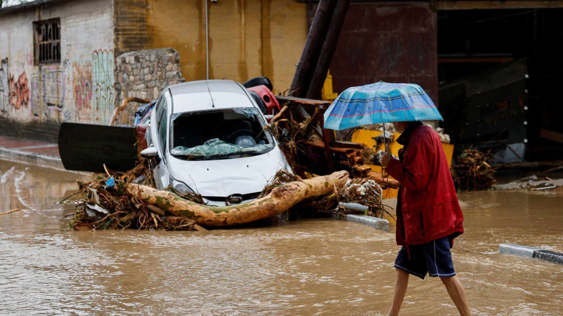 Red Code για την κακοκαιρία Adel!