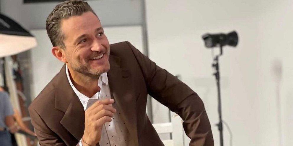 Γιώργος Καραμίχος: “Σκηνοθέτης με ρωτούσε πώς είμαι μετά τον καρκίνο του πνεύμονα ενώ κάπνιζε δίπλα μου σε μικρό δωμάτιο”