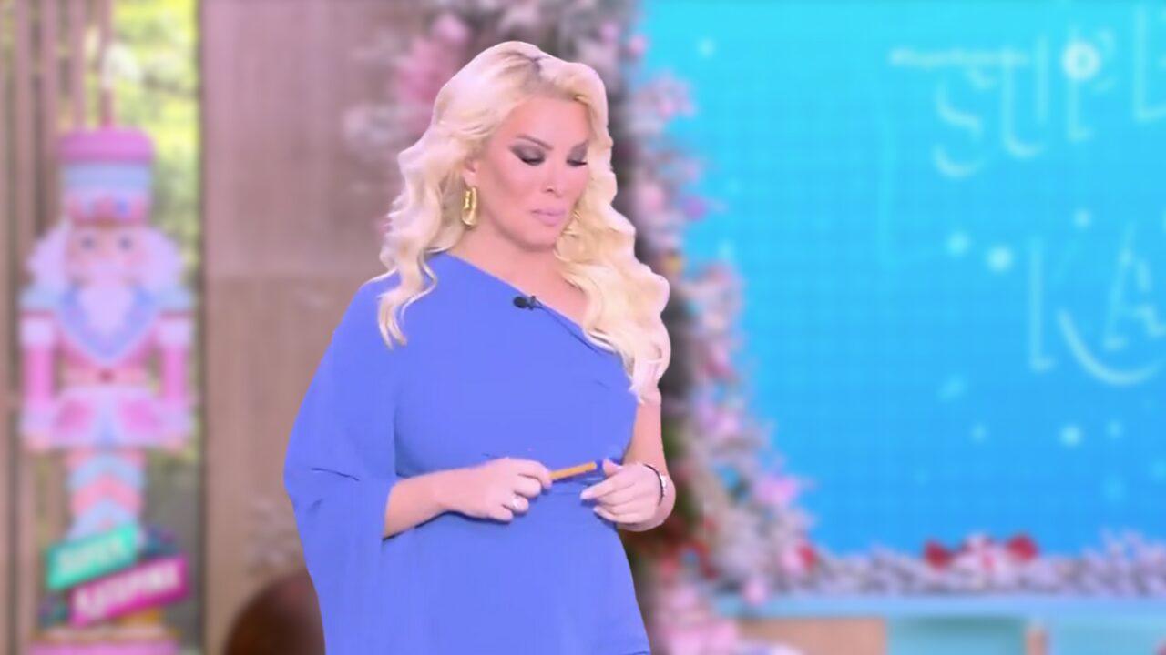 Κατερίνα Καινούργιου: Βούρκωσε στην έναρξη της εκπομπής