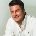 Πάνος Κατσαρίδης: «Δεν παίρνω πίσω το ‘κυρά μου’ για τη Βανδή»