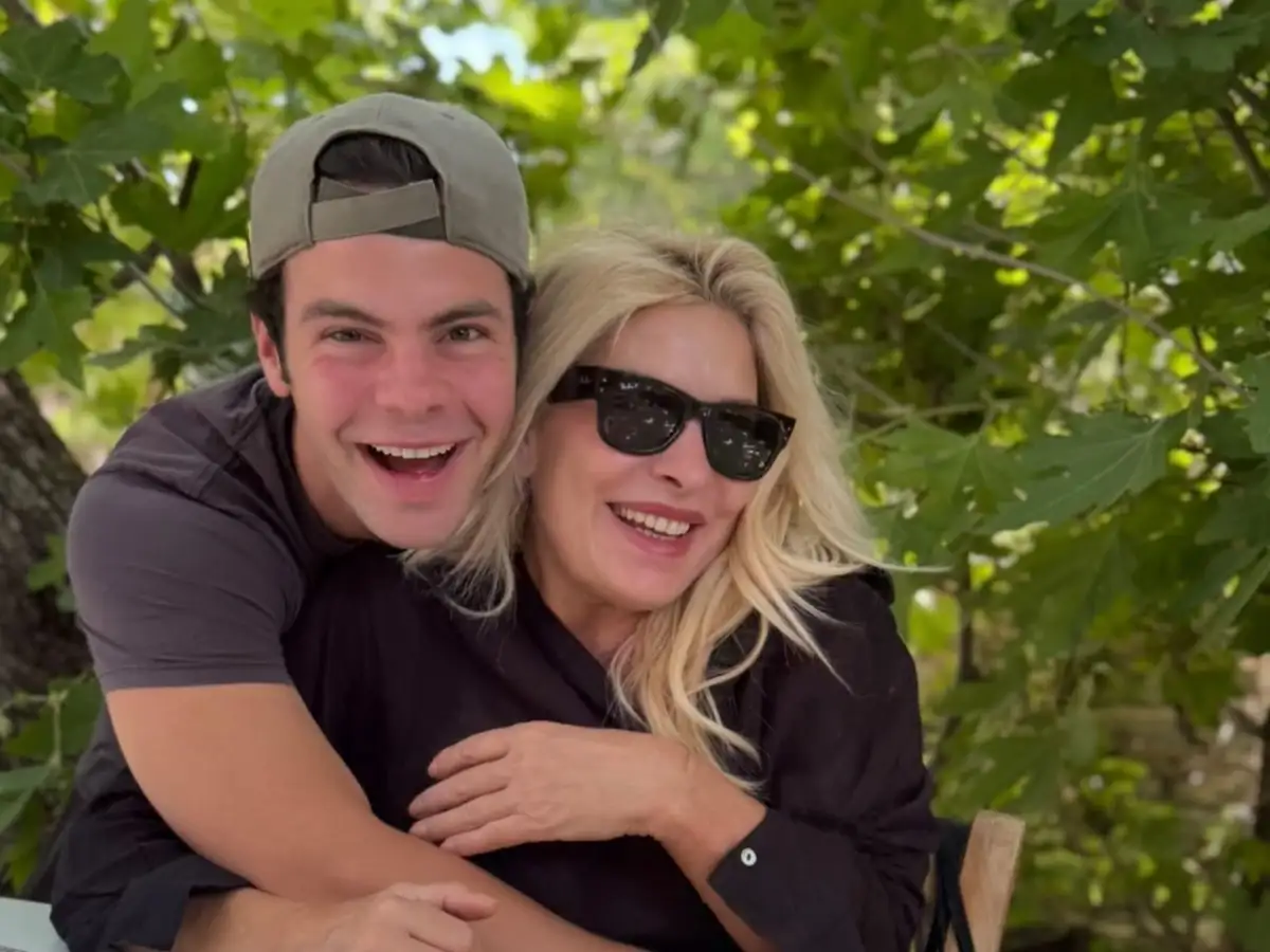 Ελένη Μενεγάκη: Ο γιος της, Άγγελος Λάτσιος έγινε 23 χρονών