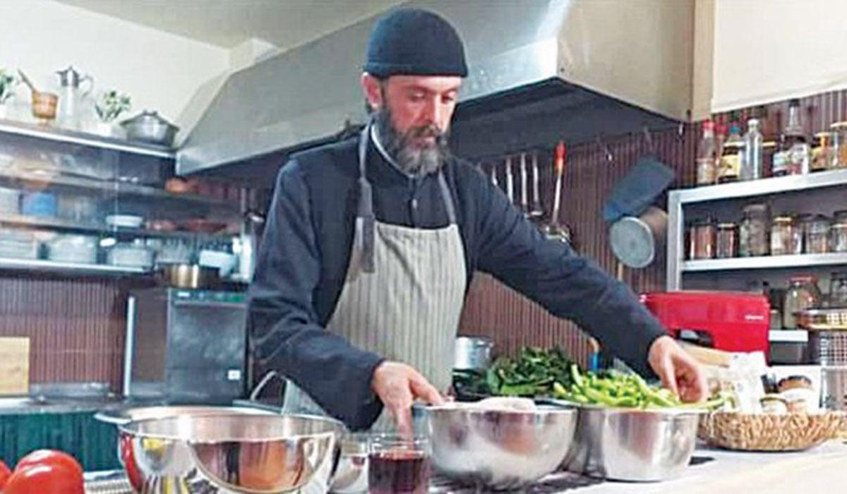 Παρθένιος Βαζυρέας: Από τις πασαρέλες και το ράσο στην παρανομία