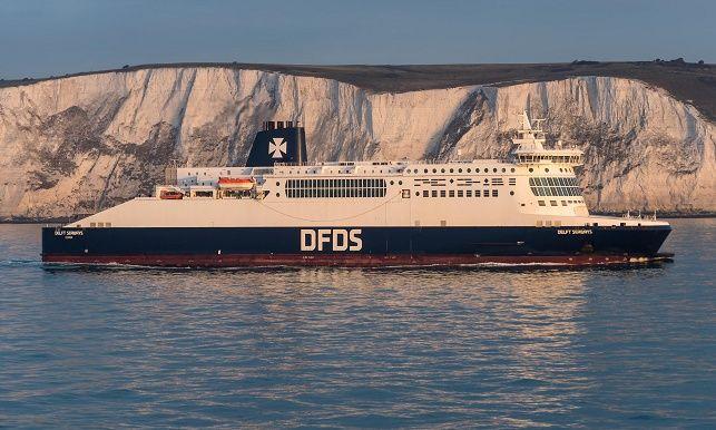 Τρικυμία με σκληρό πορνό σε πλοίο της γραμμής Γαλλία-Σάσεξ