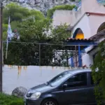 Φρίκη στη Σαλαμίνα: 75χρονη δολοφονήθηκε άγρια μέσα στο σπίτι της από ληστές