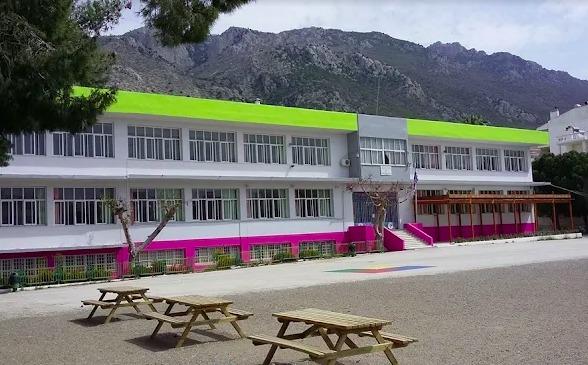 ΣΟΚ στο Λουτράκι: Δασκάλα κατήγγειλε 6χρονο μαθητή για «ακατάλληλο άγγιγμα»