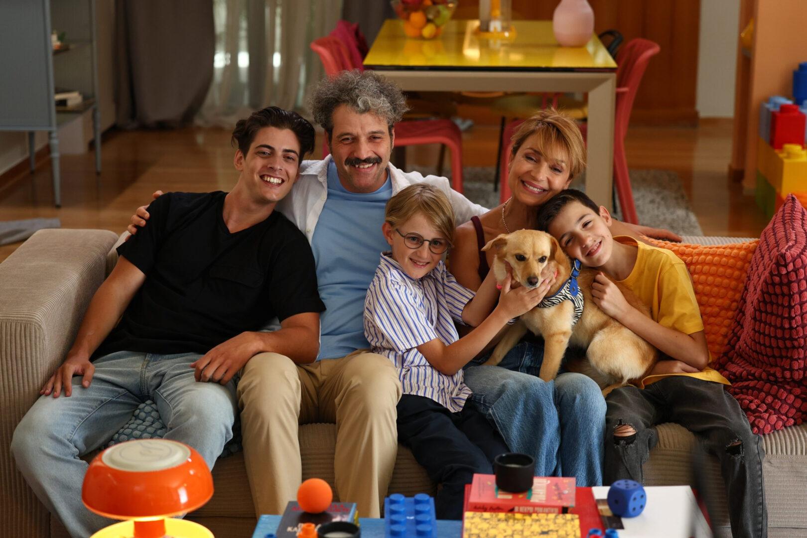 Ληστείες, ninjutsu και γάμος στην Ακρόπολη: Οι “Τρομεροί γονείς” σε περιπέτειες 