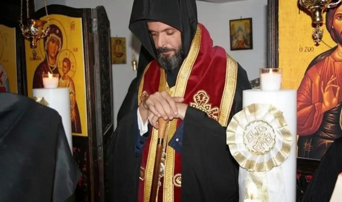 Ζιγκολό ναρκωτικά και «θαύματα»: Το σκοτεινό παρασκήνιο του ψευτοεπισκόπου