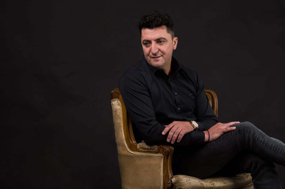 Voice: Δεν κατάφερε να περάσει ο αδερφός του Γιώργου Βελισσάρη