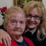 Η Αγγελική Νικολούλη κήδεψε τη μητέρα της