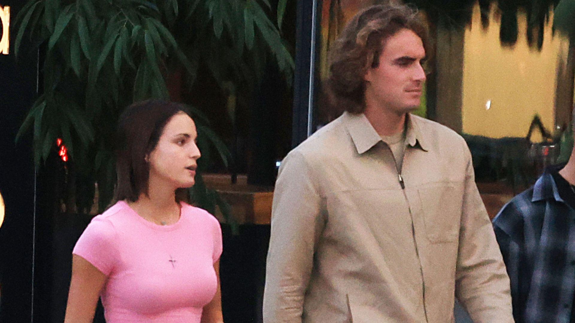 Στέφανος Τσιτσιπάς: Βολτάρει με την αδελφή του στη Γλυφάδα