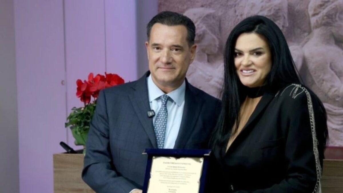 Δήμητρα Κατσαφάδου: Δώρισε ρομποτικό μηχάνημα στο νοσοκομείο «Αγία Όλγα»