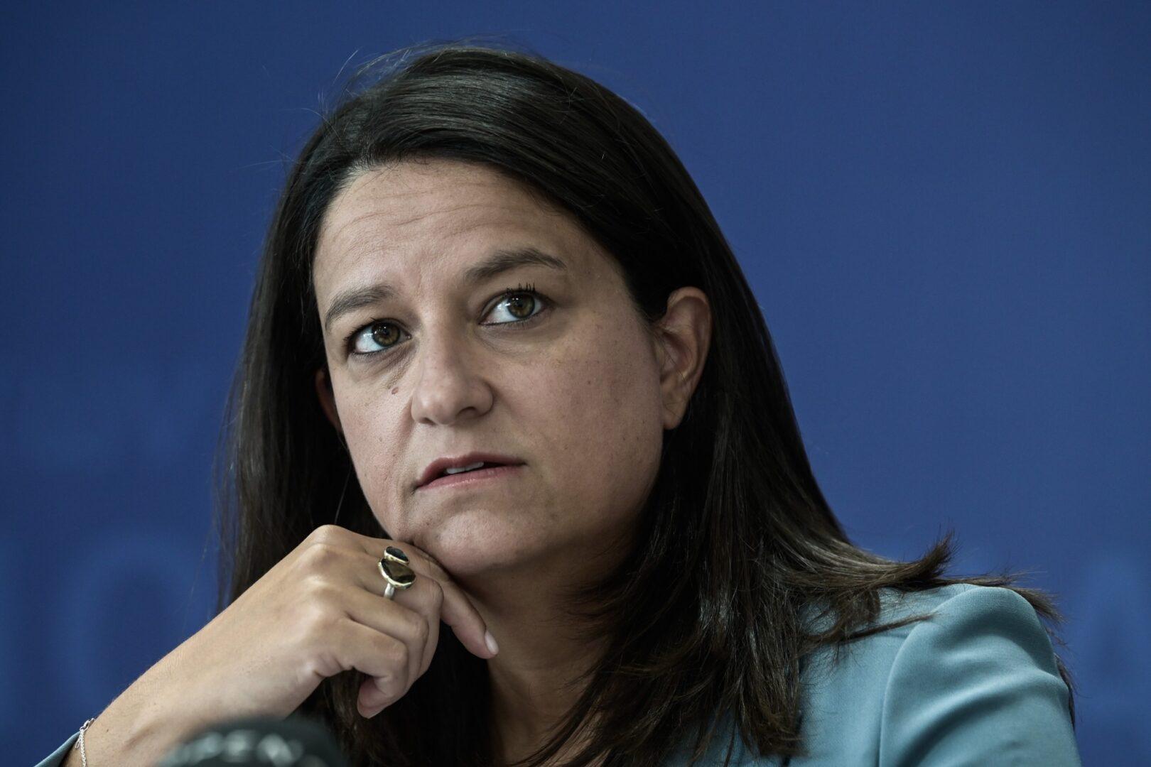 Νίκη Κεραμέως: «Δεν συνδυάζω καλά την πολιτική με τη μητρότητα, έχω πολλές τύψεις»