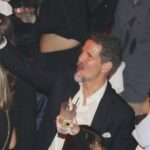 Ο Παύλος Ντε Γκρες (ξανά) στα μπουζούκια!