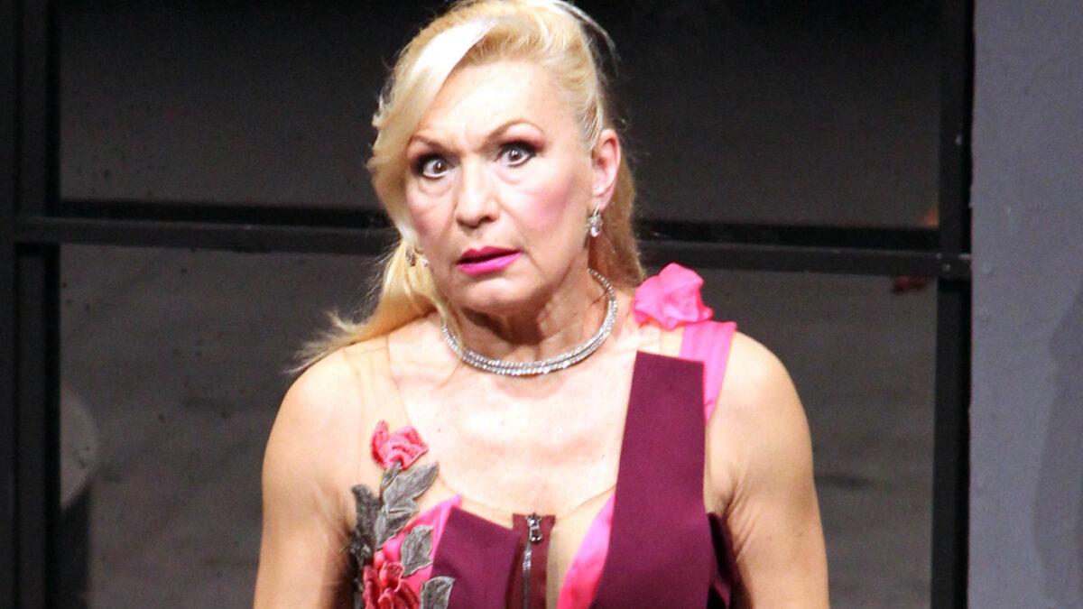 Σόφη Ζαννίνου: «Η μητέρα μου ξεψύχησε στα χέρια μου»