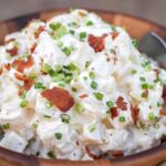 Πώς να φτιάξετε την πατατοσαλάτα που έχει γίνει viral