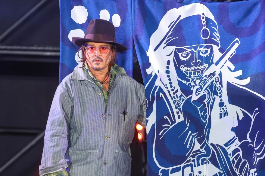 Η έκπληξη που περίμενε τον Τζόνι Ντεπ στο Τόκιο