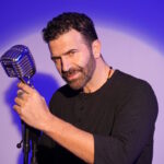 Ηλίας Παλιουδάκης live στην «Οδό Λυσίου» Με μια αγκαλιά λαϊκά