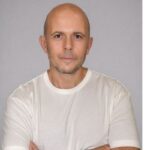 Γιώργος Λαμπίρης:  «Το ραδιόφωνο ανοίγει το δρόμο για ένα ταξίδι χωρίς εικόνα»