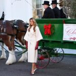 Η Μελάνια Τραμπ μας ξεναγεί στο στολισμένο Λευκό Οίκο