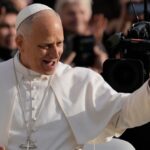 Ο Πάπας Λέων παίζει… videogames