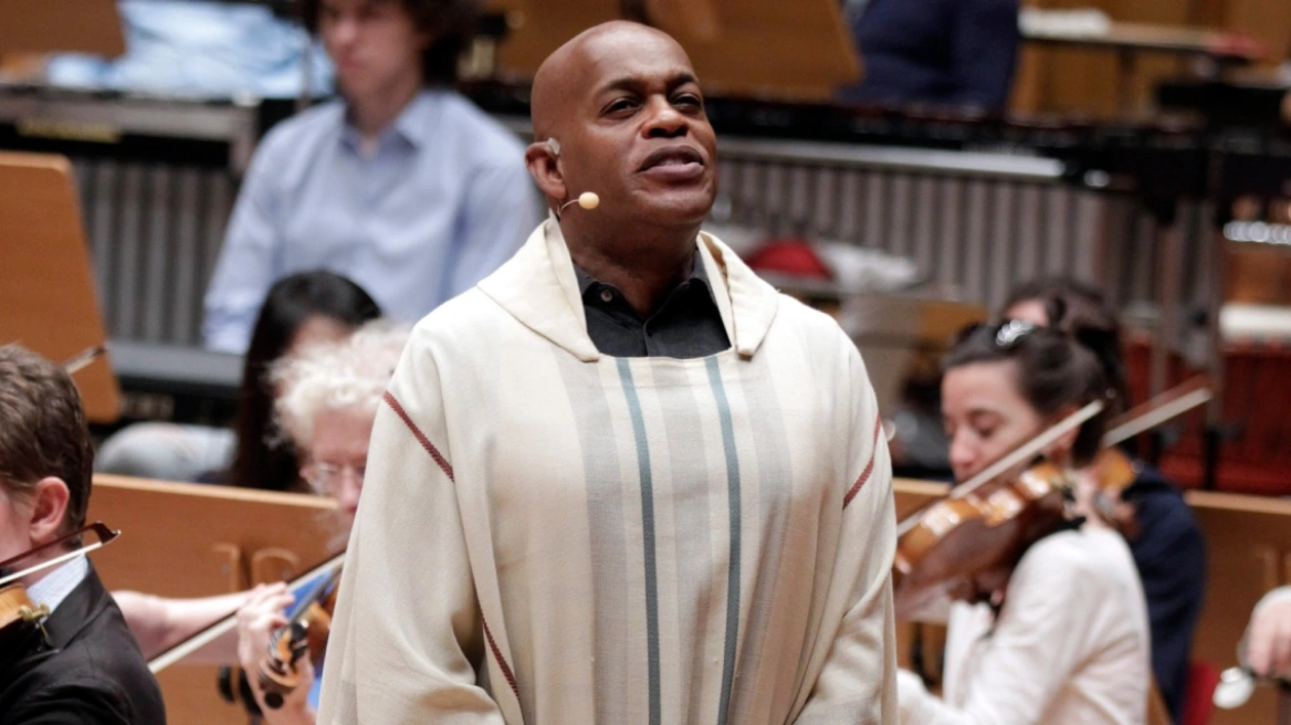 Μαχαίρωσαν μέχρι θανάτου τον υποψήφιο με Grammy Τζούμπιλαντ Σάικς