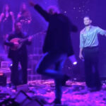 Ο Μάστορας τραγουδούσε, ο Γκλέτσος χόρευε