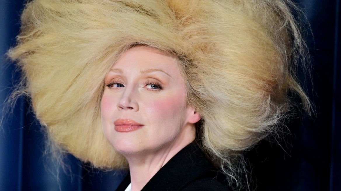 Γκουέντολιν Κρίστι: Εκκεντρική εμφάνιση αλά μαλλί της γριάς