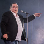 Βασίλης Καρράς: Συγκίνηση στο τρισάγιο για τα δύο χρόνια από τον θάνατό του