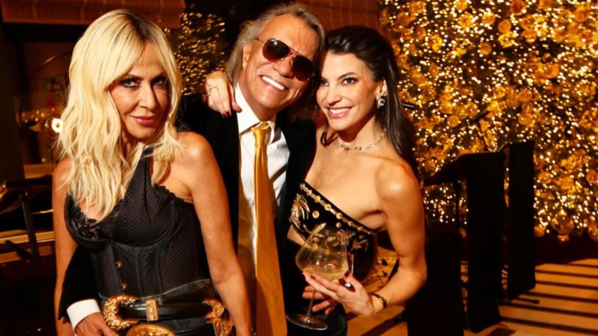 Γιάννης και Δήμητρα Κούστα: Οι VIP καλεσμένοι στην έπαυλή τους στη Βουλιαγμένη